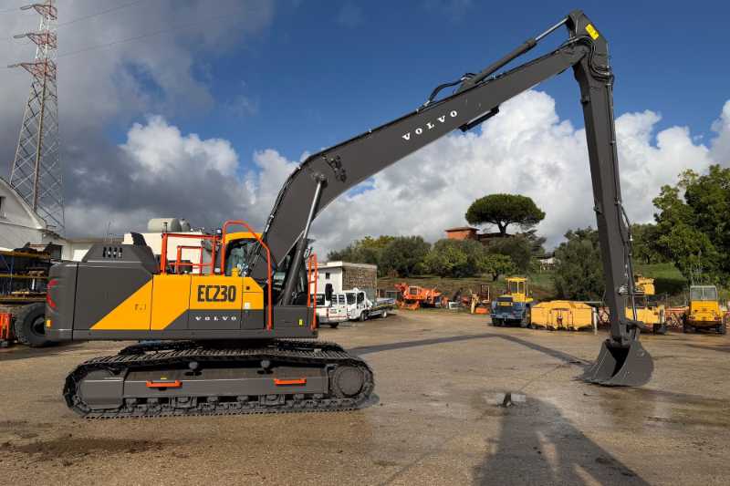 OmecoHub - Immagine VOLVO EC230F-LR
